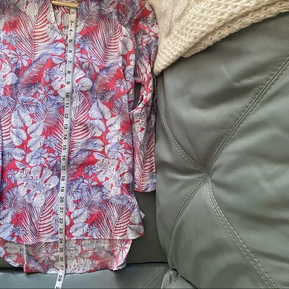 NWOT Tropical KIM ROGERS Roll Tab POPOVER Palm FLORAL BLOUSE Shirt TUNIC Top S - Picture 9 of 12